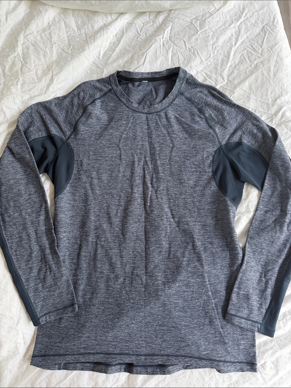 lululemon athletica Men's Heather Gray Crewneck Performance Sweater